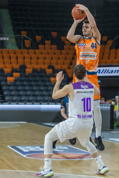 逆转斯图加 逆转斯图加