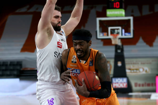 布莱顿时同 布莱顿时同