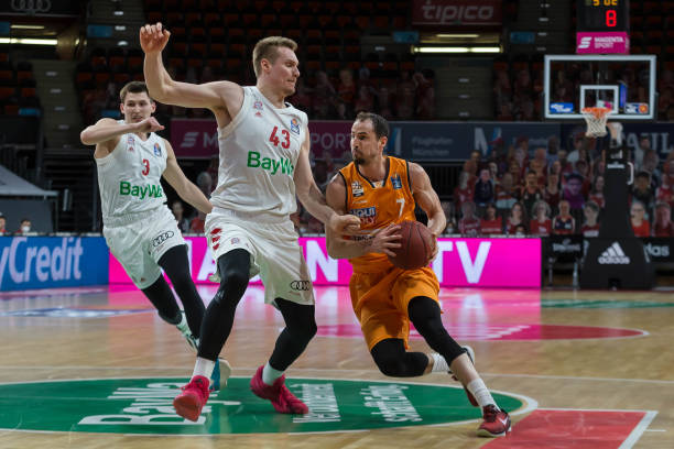 两个赛季实 两个赛季实